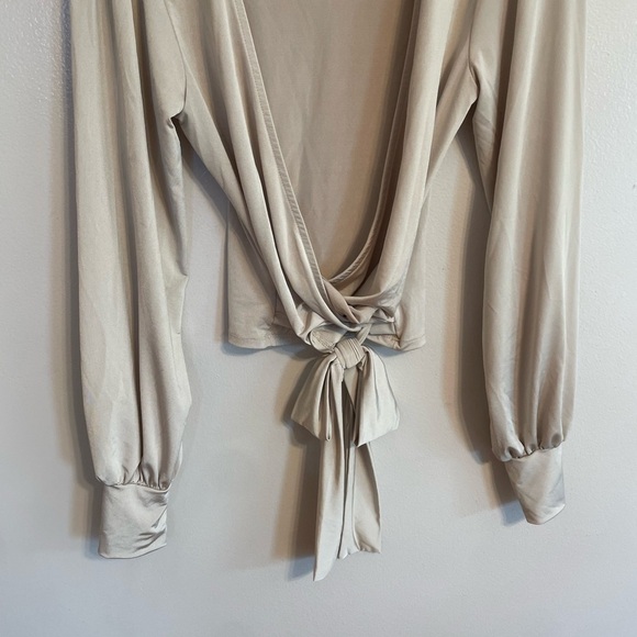 𝅺WINDSOR Beige Top - Picture 7 of 14